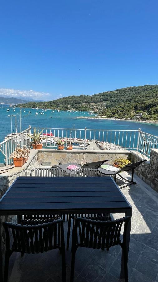 Seafront Rooftop Flat W/ Terrace Porto Venere Buitenkant foto