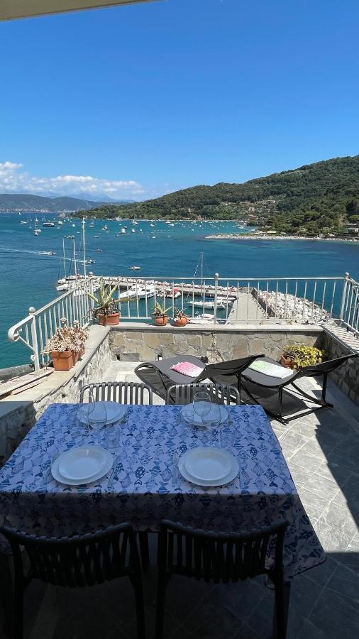 Seafront Rooftop Flat W/ Terrace Porto Venere Buitenkant foto