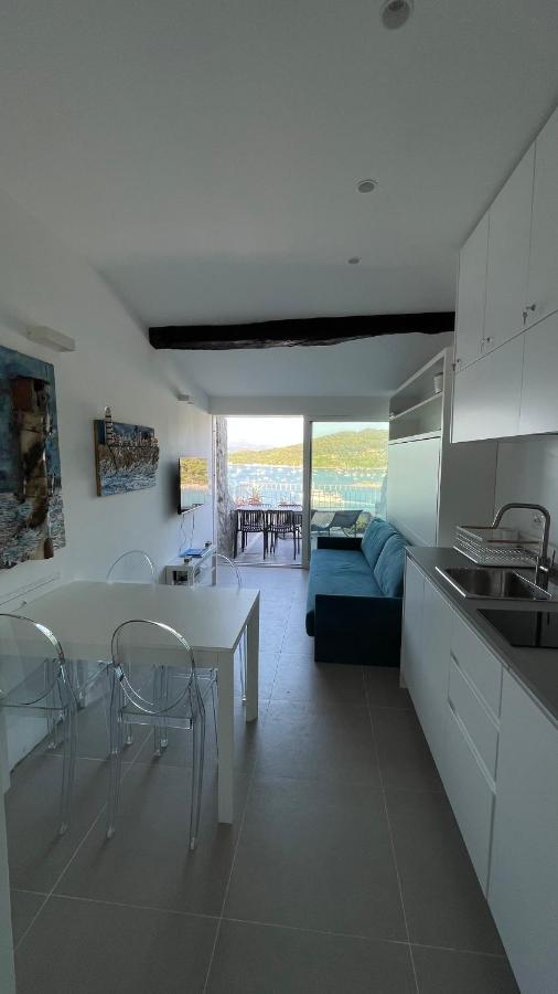 Seafront Rooftop Flat W/ Terrace Porto Venere Buitenkant foto